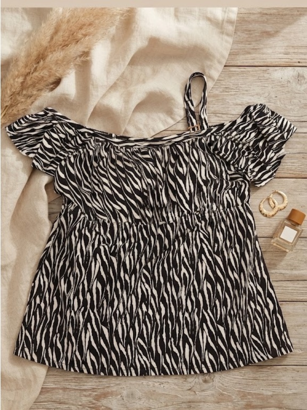 Raisins Curve Zebra Print Off Shoulder Tankini Top 22W Plus Size Swim NWT - Picture 2 of 6